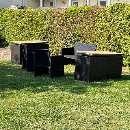Comme Evidence Et D'hotes *