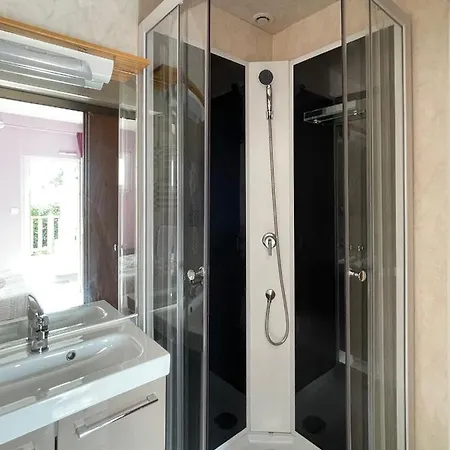 게스트하우스 Comme Une Evidence Chambres D'Hotes 3*