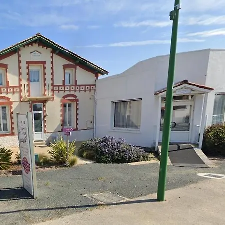 Pensionat Comme Evidence Et D'hotes